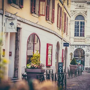 ** Hotel Théâtre Francia
